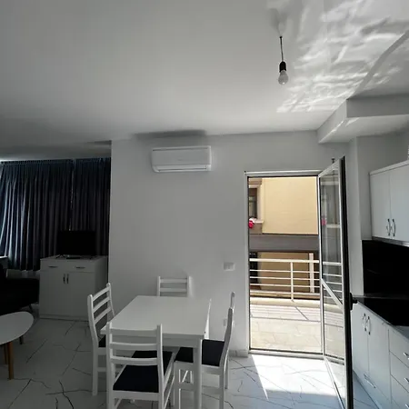 Aparthotel Season Durres